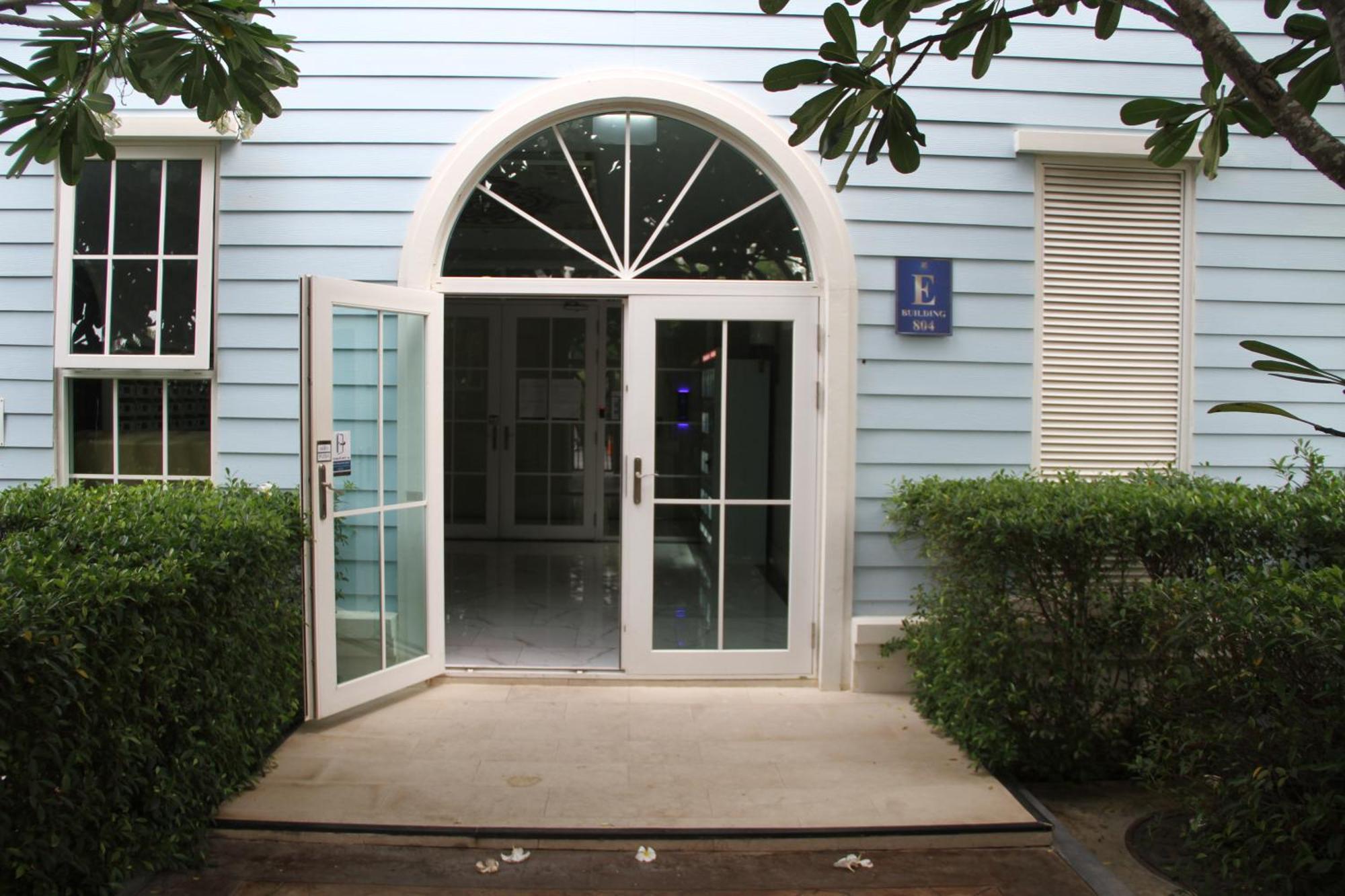Grand Florida芭提雅带免费游泳池温泉和健身房和办公区水上花园公寓e208 Наджомтьєн Екстер'єр фото